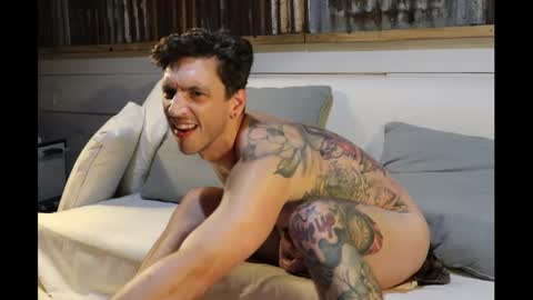 shrimp_stuck online show from February 12, 2025, 4:44 am