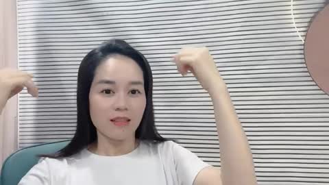 Hua yi online show from June 7, 2026, 1:32 am