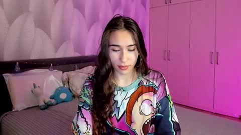 Snapshot of shy_bambiii chatting on December 11, 2024, 2:09 am Mika online show from December 11, 2024, 2:09 am