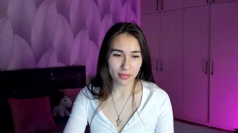 Snapshot of shy_bambiii chatting on February 22, 2025, 12:16 am Mika online show from February 22, 2025, 12:16 am