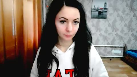 shy_cat_candy online show from November 4, 2025, 1:21 pm