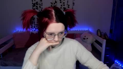 Snapshot of shy_elina01 chatting on November 13, 2025, 9:08 am shy_elina01 online show from November 13, 2025, 9:08 am