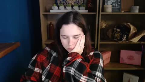 Snapshot of shy_lil chatting on October 6, 2025, 7:06 am shy_lil online show from October 6, 2025, 7:06 am