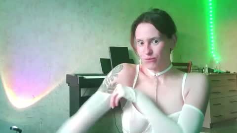 Snapshot of shy_miracle chatting on June 17, 2026, 5:47 pm shy_miracle online show from June 17, 2026, 5:47 pm