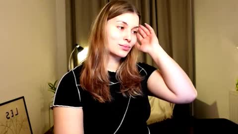 shy_nerd_babyy online show from January 2, 2025, 4:46 pm