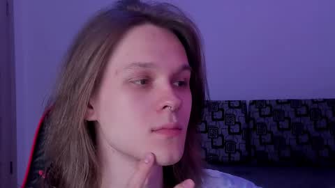 Mark online show from October 1, 2025, 11:05 am