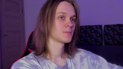 Mark online show from October 10, 2025, 11:09 am