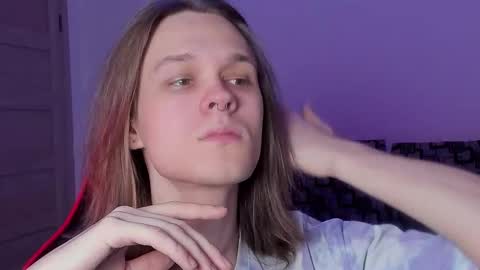 Mark online show from October 14, 2025, 11:11 am