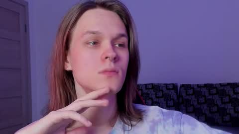 Mark online show from October 15, 2025, 11:10 am