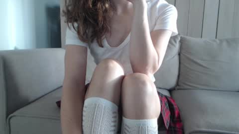 shy_schoolgirl_ online show from December 12, 2024, 8:14 am