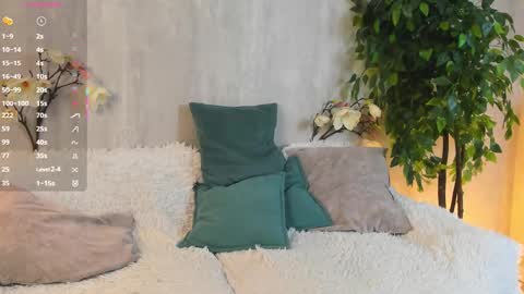 Snapshot of shy_starlight chatting on March 2, 2025, 12:22 pm Melanie online show from March 2, 2025, 12:22 pm