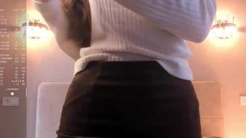 Snapshot of shy_starlight chatting on September 20, 2025, 8:26 am Melanie online show from September 20, 2025, 8:26 am