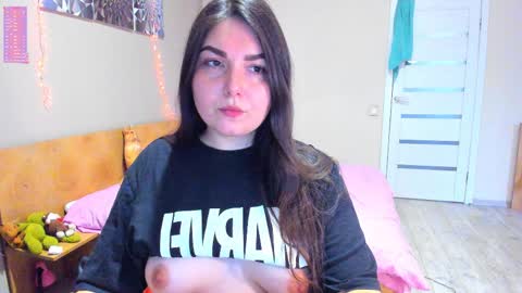 ShyAdalin online show from April 2, 2026, 3:09 pm