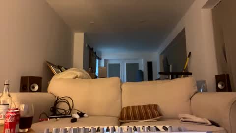 Snapshot of shyb35 chatting on January 19, 2025, 5:58 am shyb35 online show from January 19, 2025, 5:58 am