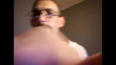 Snapshot of shybilly40 chatting on October 8, 2025, 10:40 pm shybilly40 online show from October 8, 2025, 10:40 pm