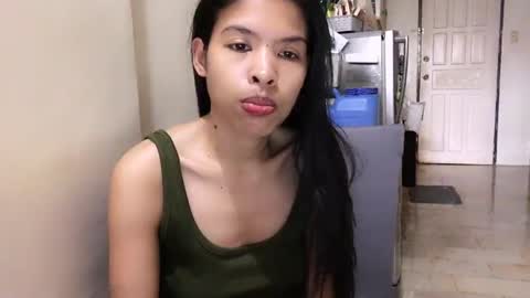 Snapshot of shybutnaugthy chatting on December 12, 2024, 7:41 am LYN online show from December 12, 2024, 7:41 am