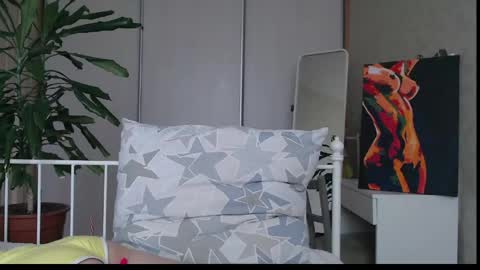 Eva online show from May 6, 2026, 5:03 am