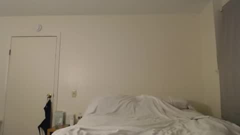 shyfreaksfantasycouple online show from May 23, 2026, 8:51 am