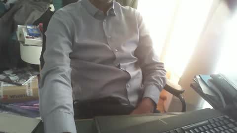 shyfrenchcock online show from September 29, 2025, 9:03 am