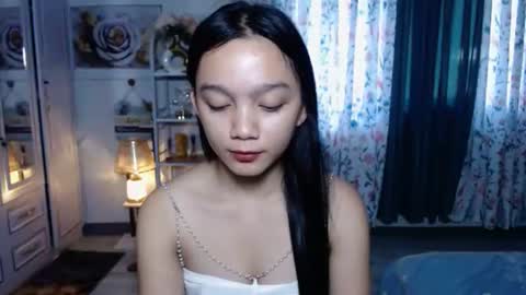 lyn online show from June 1, 2026, 1:51 am