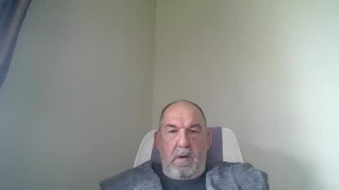 Snapshot of shyguytm chatting on January 24, 2025, 9:37 pm shyguytm online show from January 24, 2025, 9:37 pm