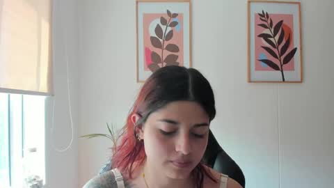 shylittlebunny online show from April 22, 2026, 3:24 pm