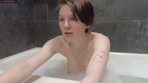 Hippie online show from February 10, 2025, 7:36 am