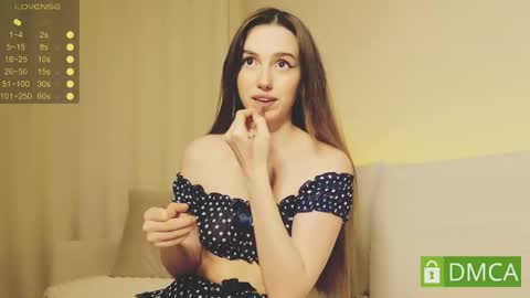 Snapshot of shypeachmaru chatting on February 24, 2026, 10:19 pm Mary online show from February 24, 2026, 10:19 pm