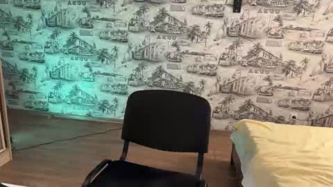 Amelia online show from September 17, 2025, 7:15 pm