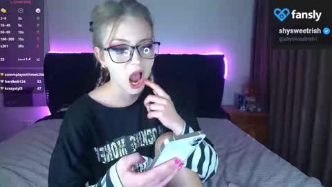 shysweetrish online show from March 6, 2025, 6:08 am