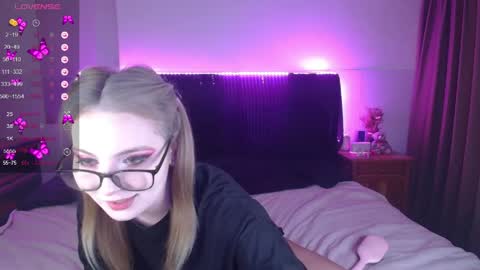 shysweetrish online show from June 5, 2026, 6:52 am