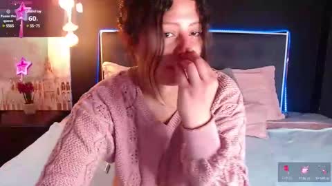 Snapshot of shyvibes_ chatting on February 2, 2025, 7:04 pm CALL ME  CHARLOTTE online show from February 2, 2025, 7:04 pm