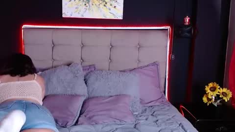 Snapshot of shyvibes_ chatting on February 15, 2025, 7:17 pm CALL ME  CHARLOTTE online show from February 15, 2025, 7:17 pm