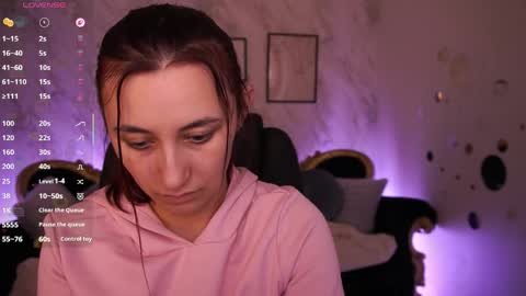 shyy_jany online show from May 11, 2026, 1:17 pm