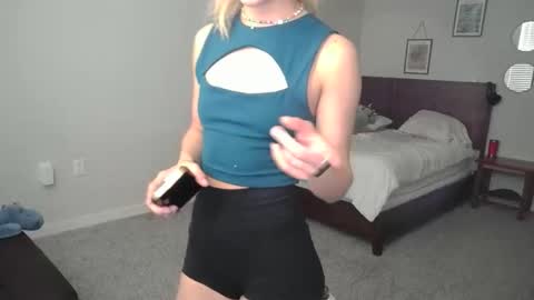 shypetitebaby online show from January 10, 2026, 3:47 pm