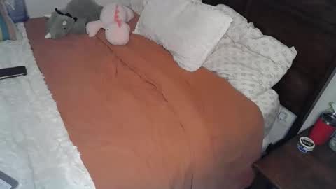 Snapshot of shyy_petitebaby chatting on March 12, 2026, 5:08 pm shypetitebaby online show from March 12, 2026, 5:08 pm