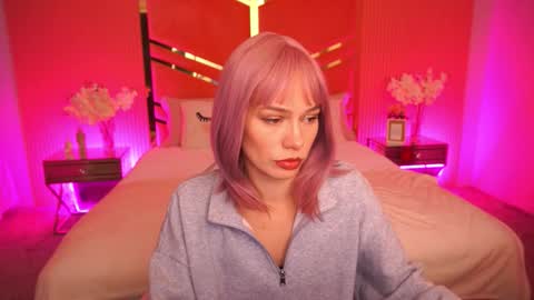 shyysiren online show from October 5, 2025, 7:17 am