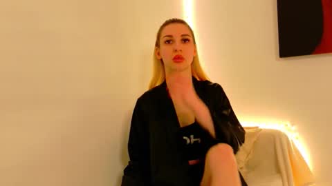 Anastasia online show from March 19, 2026, 6:39 am