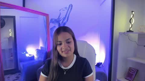 siafoxx_ online show from April 2, 2026, 11:02 pm