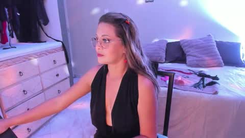 SIa  online show from November 4, 2025, 1:27 am