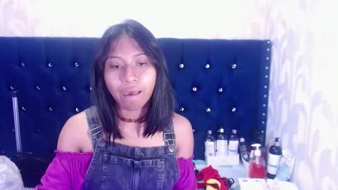 Snapshot of siarawuayuu chatting on December 26, 2024, 3:06 am Siara online show from December 26, 2024, 3:06 am