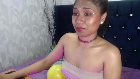 Snapshot of siarawuayuu chatting on January 7, 2025, 6:05 am Siara online show from January 7, 2025, 6:05 am