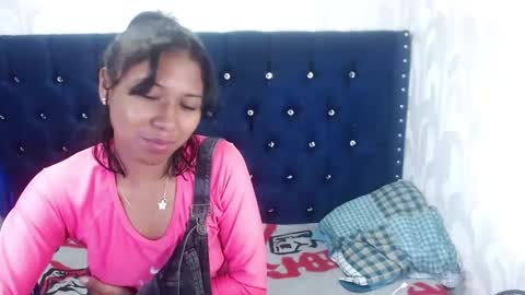 Snapshot of siarawuayuu chatting on January 14, 2025, 1:15 am Siara online show from January 14, 2025, 1:15 am