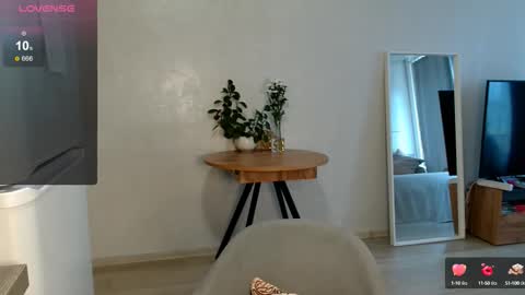 Eva online show from October 6, 2025, 5:16 am