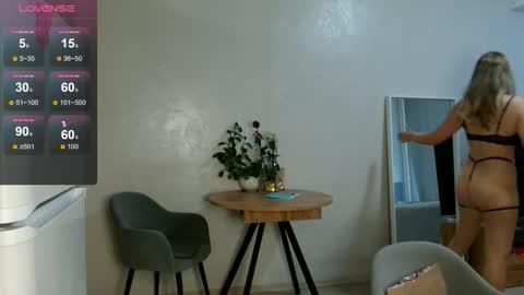 Eva online show from October 25, 2025, 1:13 am