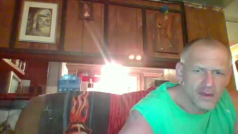 Snapshot of sickone6669947170 chatting on December 29, 2024, 2:27 am Bill online show from December 29, 2024, 2:27 am