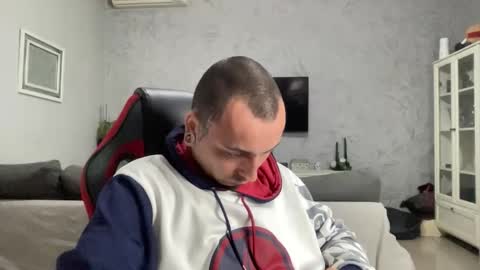 sidvicious23cm online show from March 21, 2026, 7:06 pm