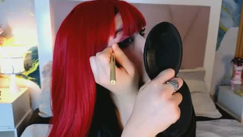 Snapshot of sienna_desiree chatting on July 27, 2026, 2:35 pm Sienna Desieree online show from July 27, 2026, 2:35 pm