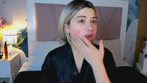 Snapshot of sienna_desiree chatting on August 9, 2026, 12:21 pm Sienna Desieree online show from August 9, 2026, 12:21 pm