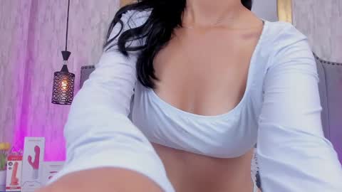 Camila Vargas online show from January 29, 2025, 6:07 pm